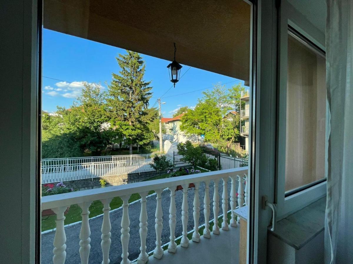 סראייבו Sunny Garden Apartment מראה חיצוני תמונה